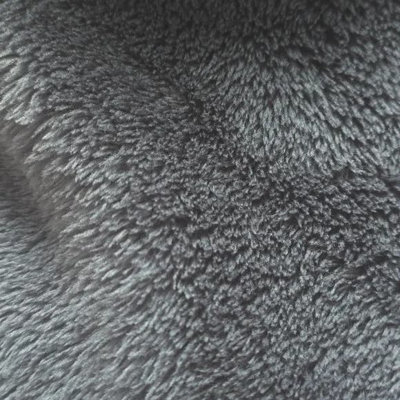 Mountain Hardwear Polartec High Loft Fleece Jacket, S & L, Retail $175.00 USD - Picture 8 of 12